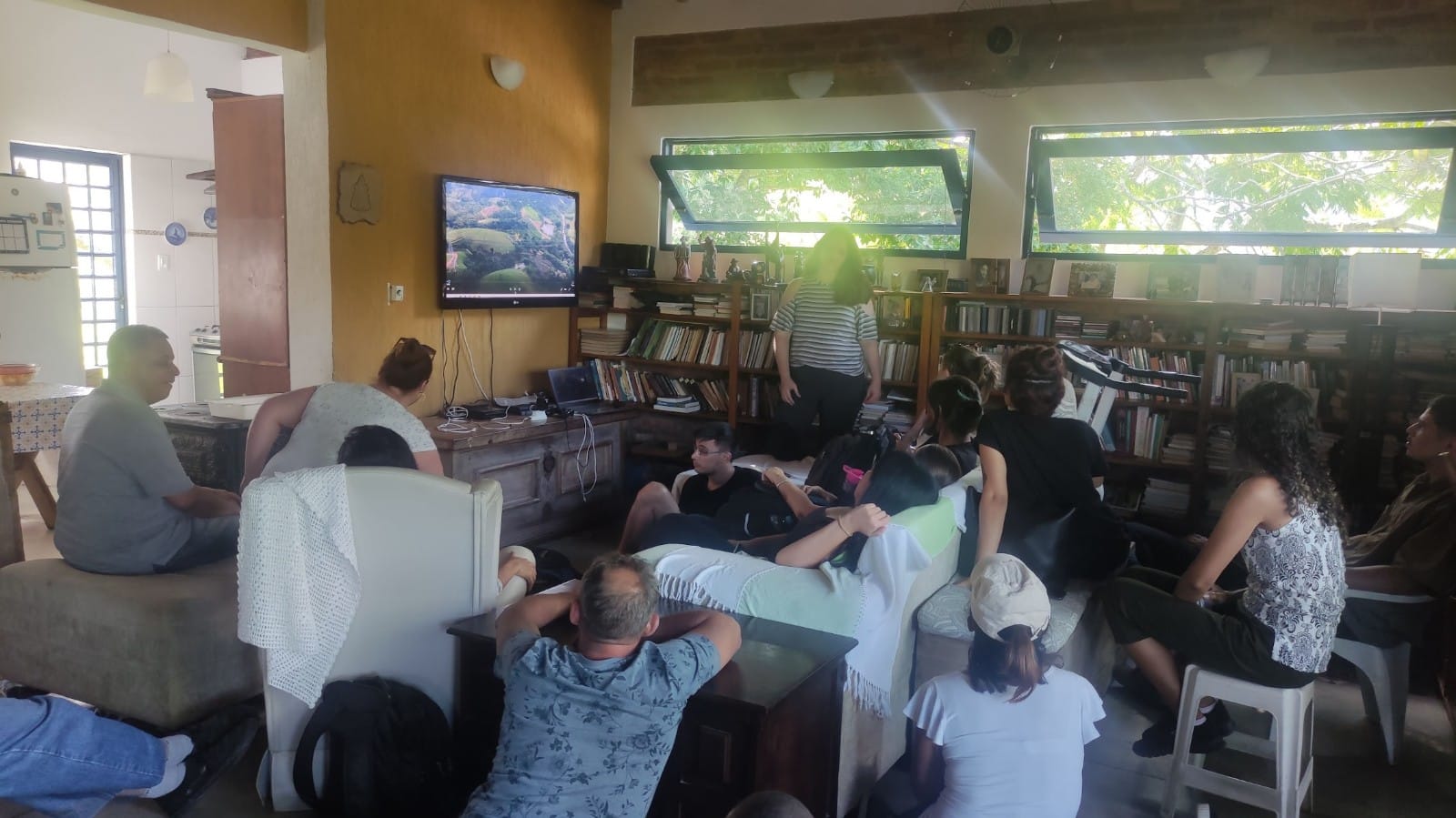 alunos 2022 na sala com PPt Fernanda WhatsApp Image 2022-12-28 at 10.04.27 (3).jpeg